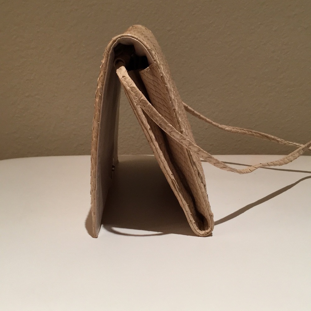 Handbag - Picture 3 of 3
